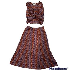 RUTH MATTHEWS DESING 2 piece silk skirt & blouse set Vintage Aztec luxury print.